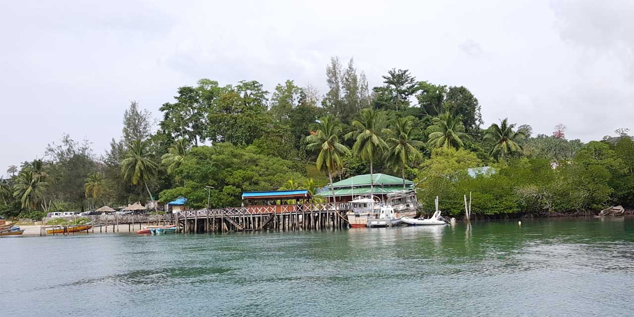 Snorkeling in Jolly Buoy Island
